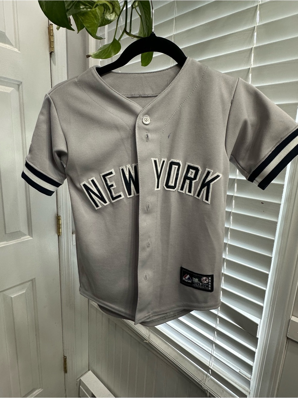 Majestic Grey New York Kids Baseball Jersey